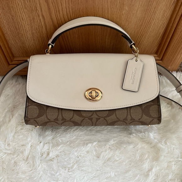 Coach Tilly Satchel 23 In Signature Crossbody Handbag Satchel - Picture 9 of 16